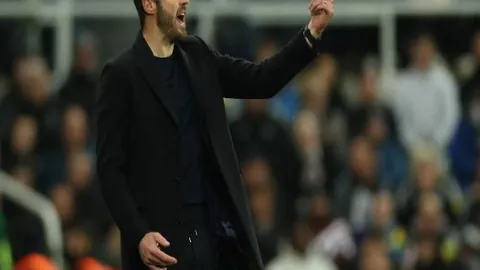 联想拯救者RTX 5070 Ti台式机32GB DDR5内存